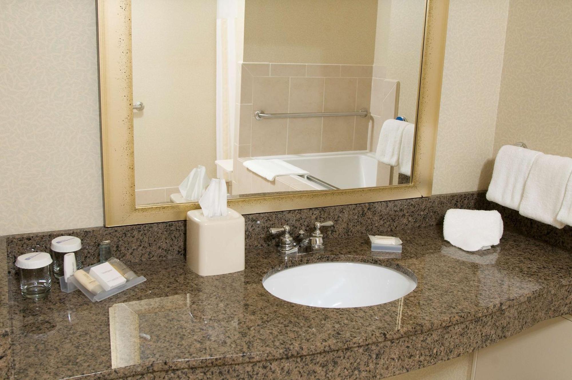 Hilton Garden Inn Mount Holly/Westampton Zewnętrze zdjęcie